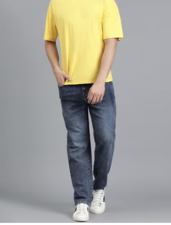 Men Lightly-Washed Straight Fit Jeans